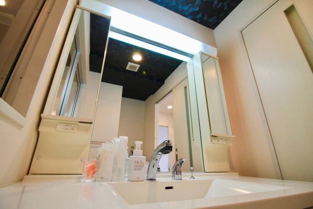 LUXES 比治山 広島