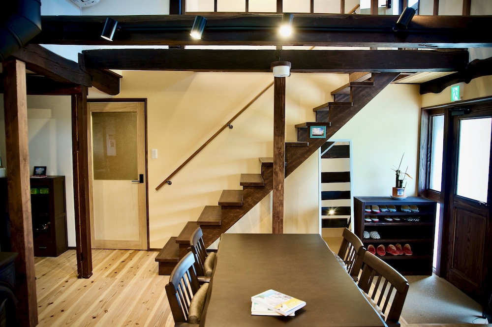 ゲストハウス くすの木 広島