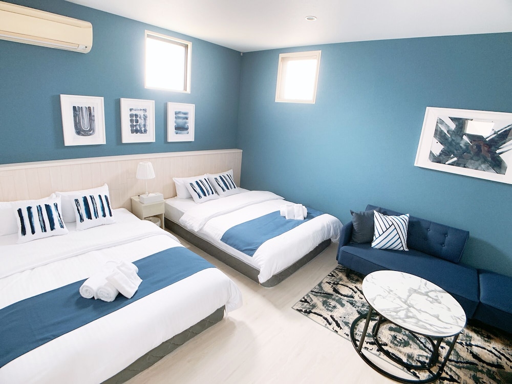 BAR & HOTEL COLORS 宮島 広島