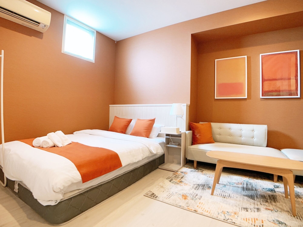 BAR & HOTEL COLORS 宮島 広島
