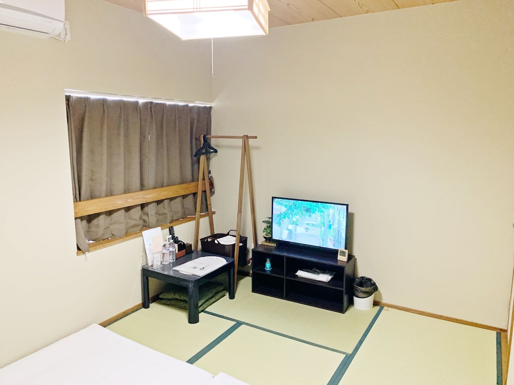 ゲスト ハウス 017 レイナ 川内 徳島