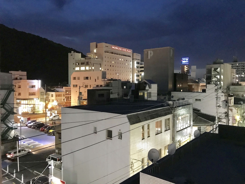 ゲスト ハウス 017 レイナ 徳島