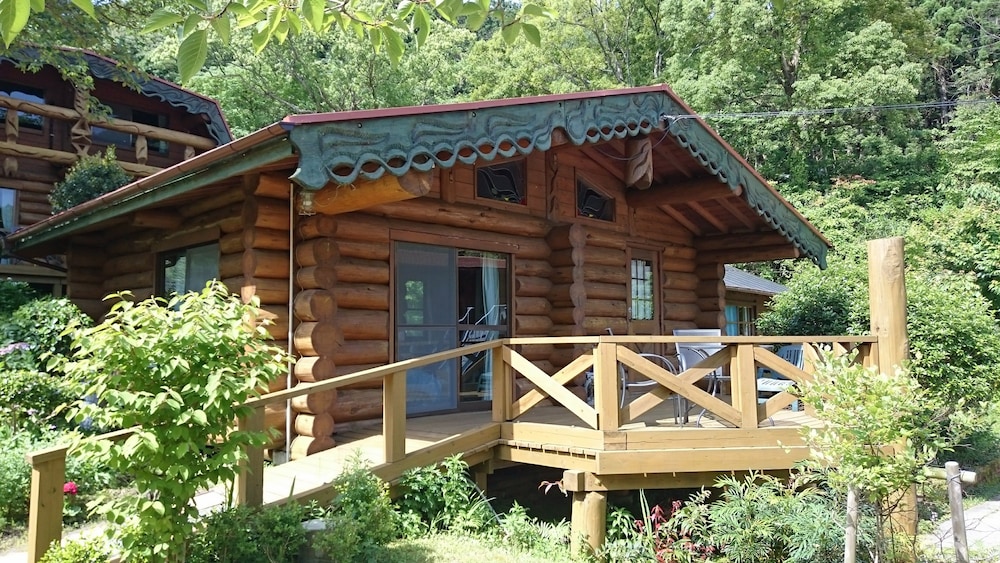 ペンションししくい 徳島