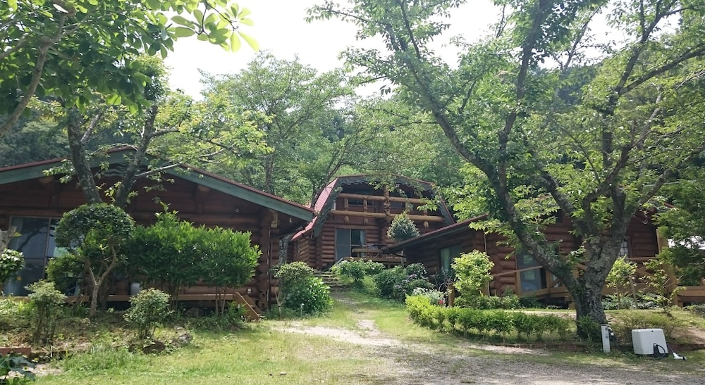 ペンションししくい 徳島