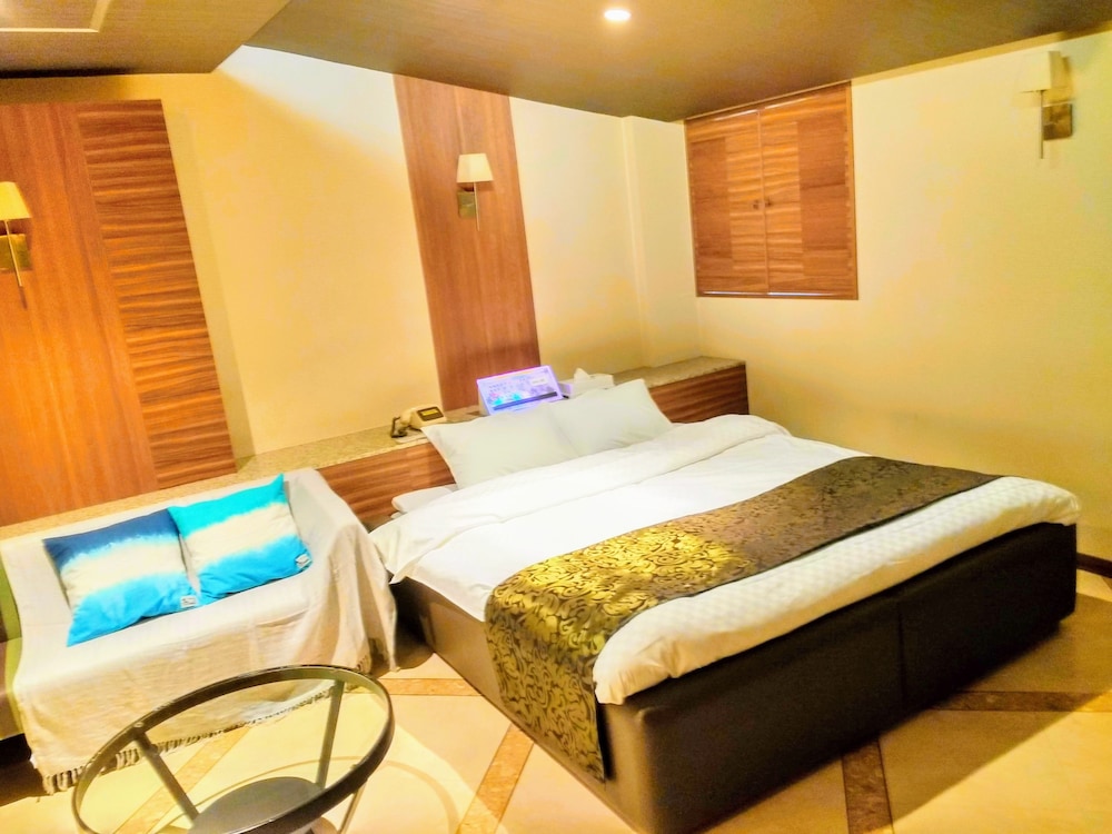 ホテル TIKI 徳島