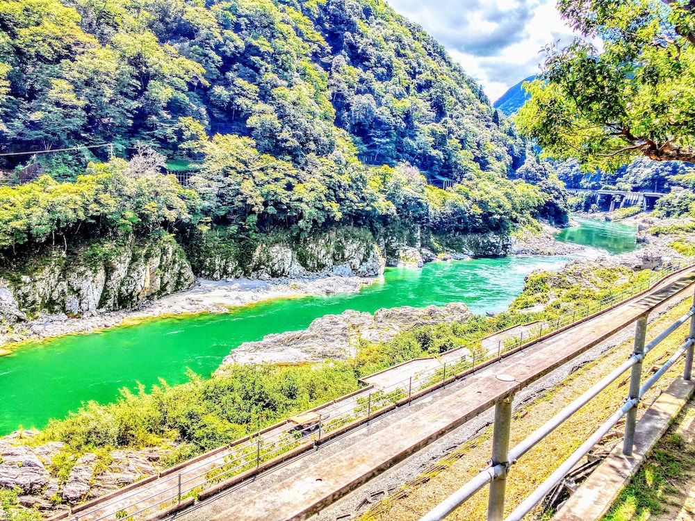 ホテル TIKI 徳島