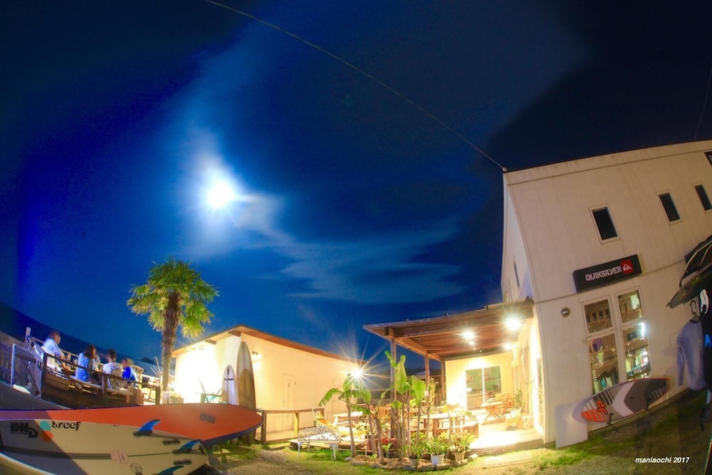 パビリオンサーフ & ロッジ 徳島