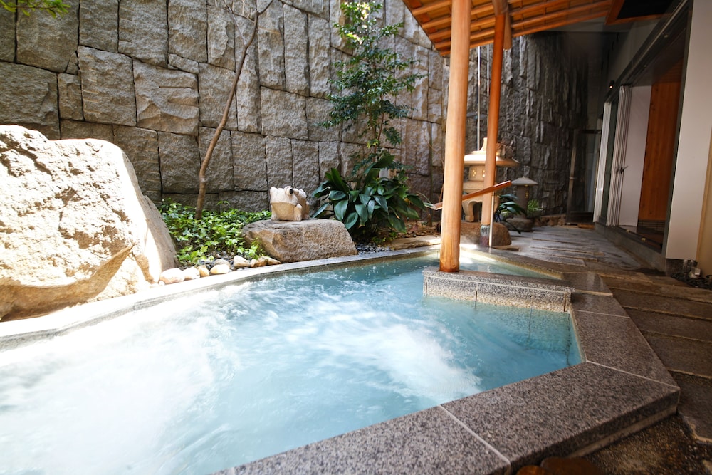 湯元こんぴら温泉華の湯 紅梅亭 高松