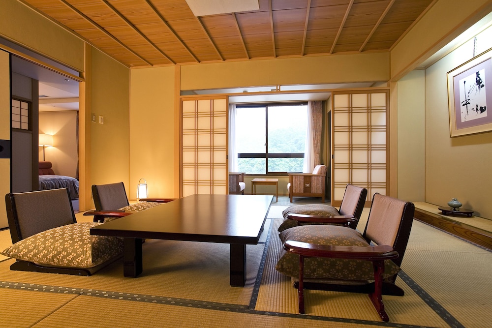 湯元こんぴら温泉華の湯 紅梅亭 高松