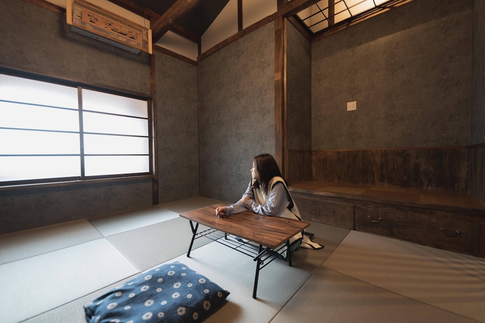 TRADITIONAL APARTMENT 高松ゲストハウス 高松