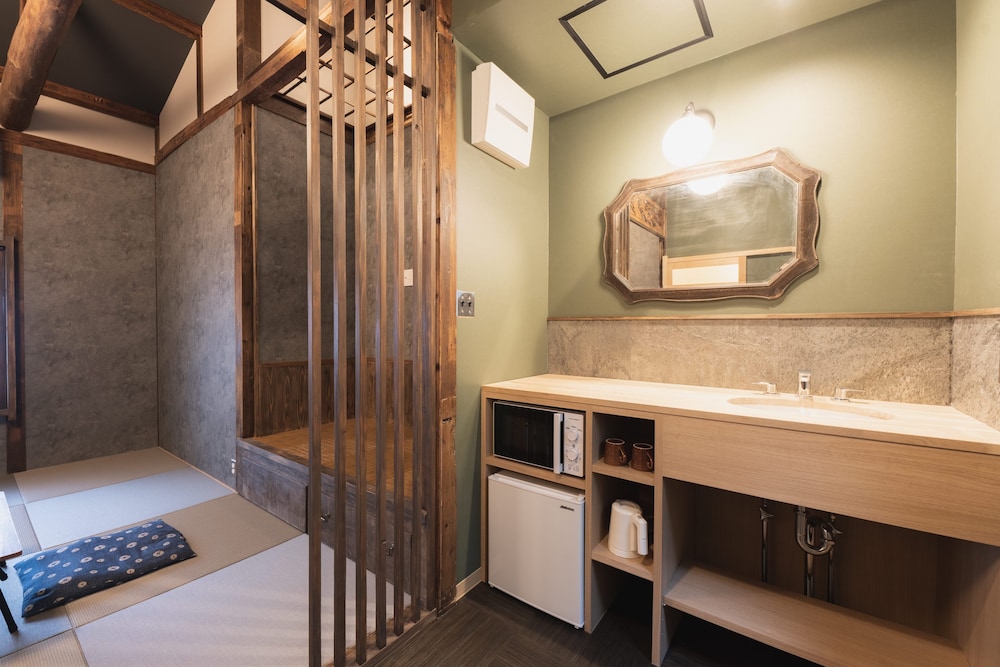 TRADITIONAL APARTMENT 高松ゲストハウス 高松