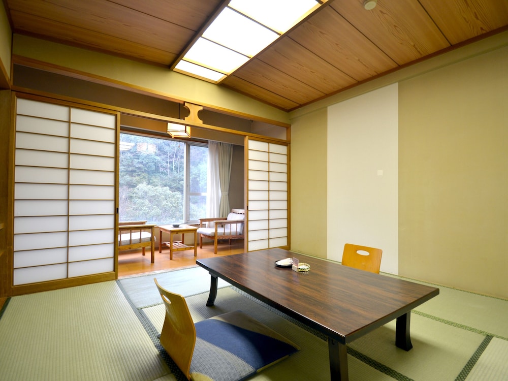 新樺川観光ホテル 高松