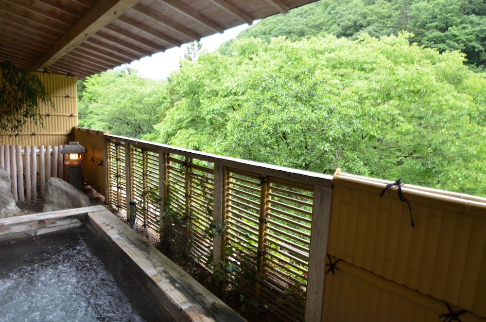 新樺川観光ホテル 高松