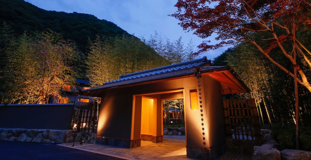 湯山荘 阿讃琴南 高松