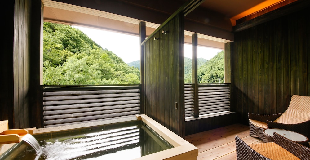 湯山荘 阿讃琴南 高松