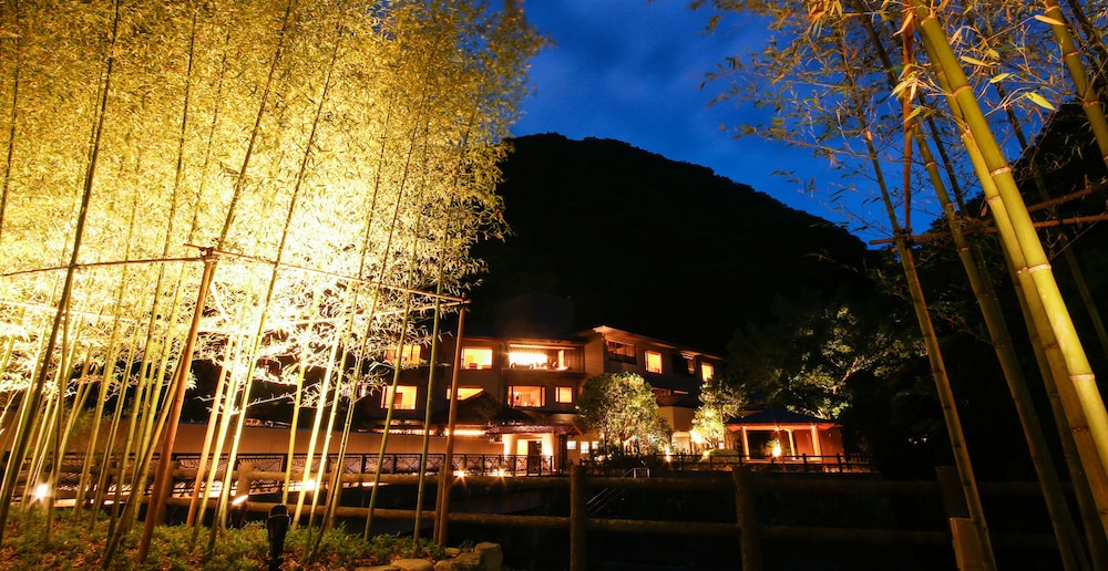 湯山荘 阿讃琴南 高松