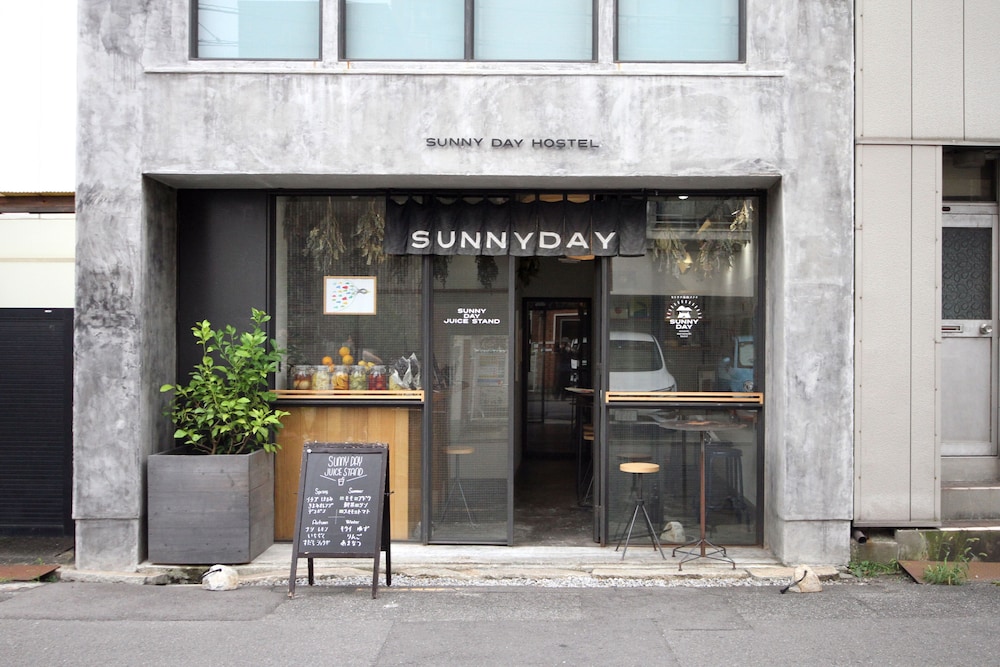 SUNNY DAY HOSTEL 高松