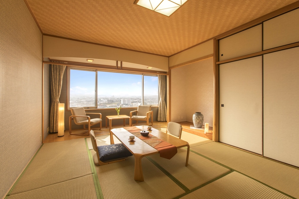 トレスタ白山 高松