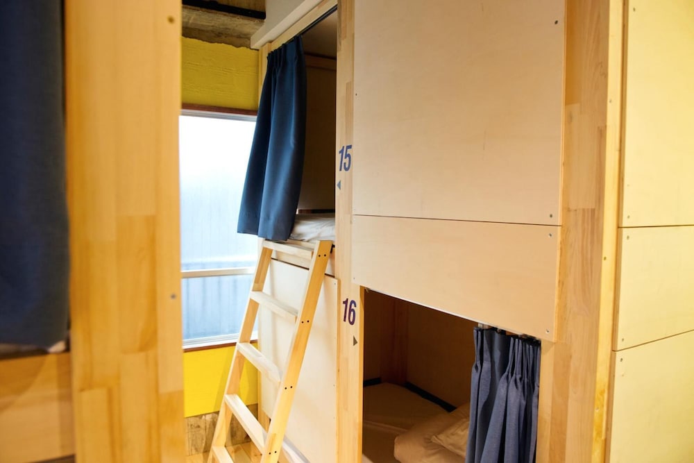 紺屋町ゲストハウス 久々 - ホステル 高松