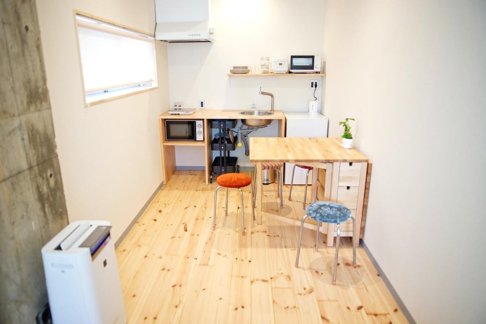 紺屋町ゲストハウス 久々 - ホステル 高松