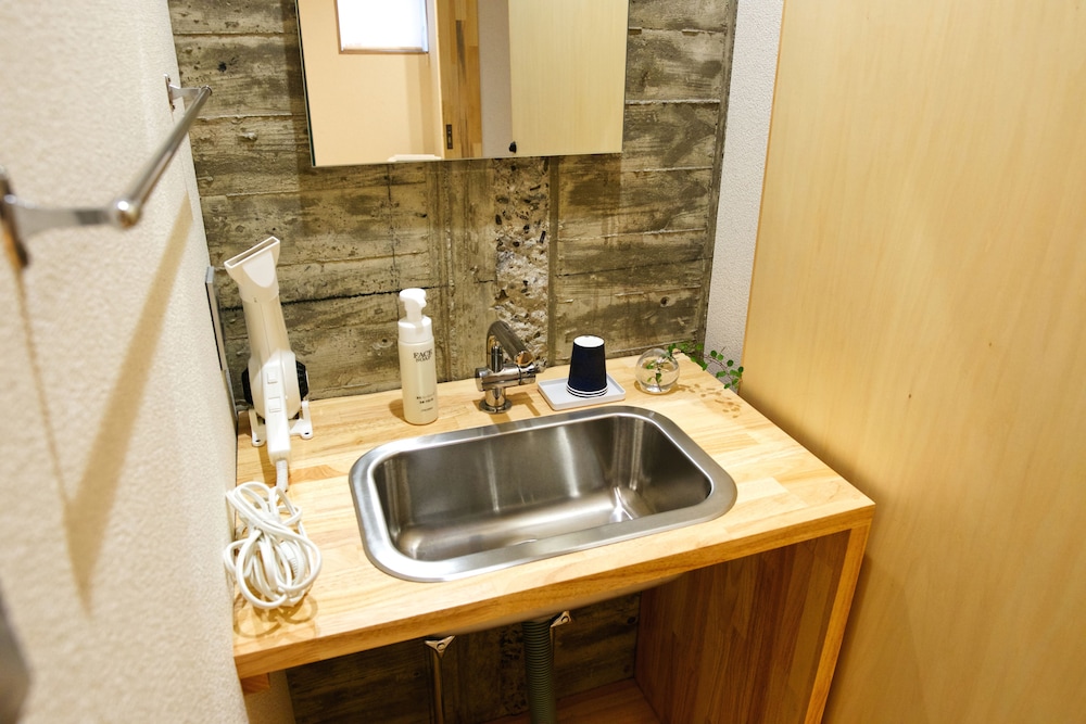 紺屋町ゲストハウス 久々 - ホステル 高松