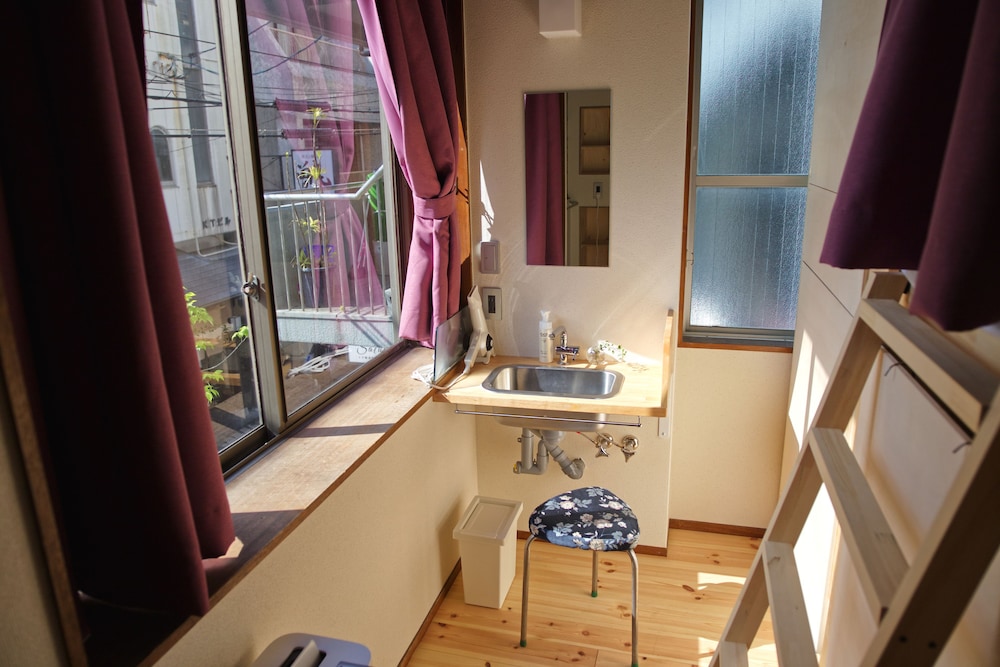 紺屋町ゲストハウス 久々 - ホステル 高松