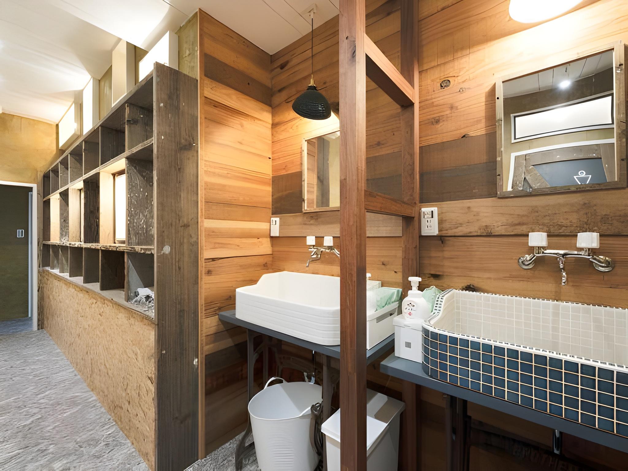 KOTORI COWORKING & HOSTEL KOTOHIRA 高松