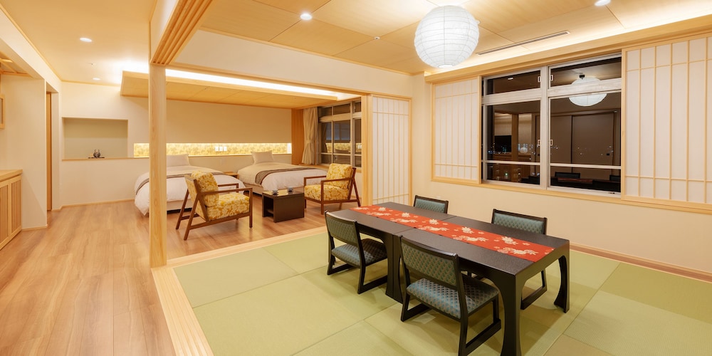 城西館 高知