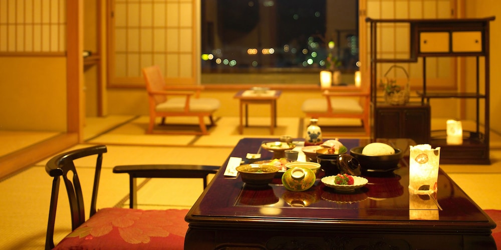 城西館 高知