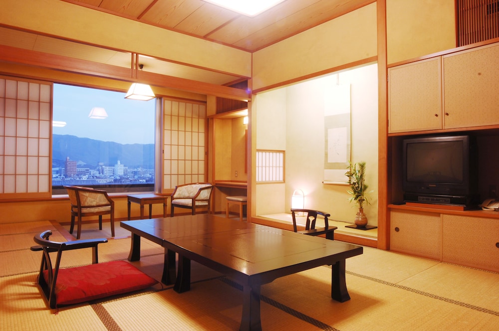 城西館 高知