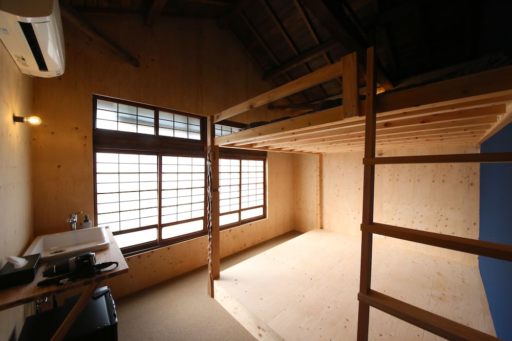 TOMARIGI HOSTEL SHU 高知