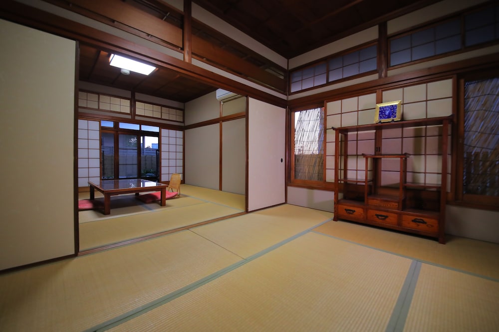 どうごや 松山