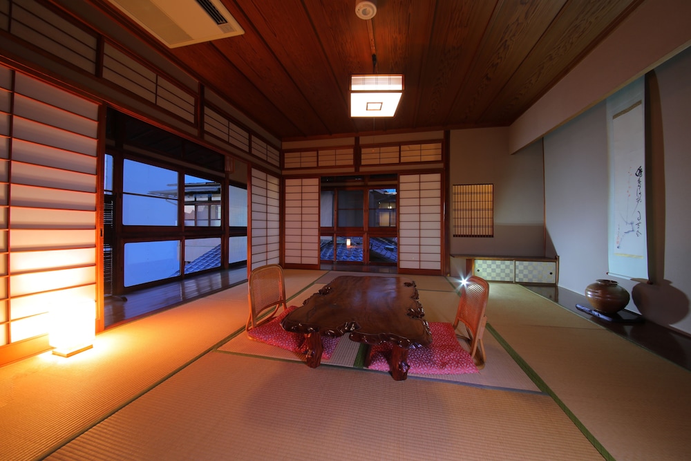 どうごや 松山