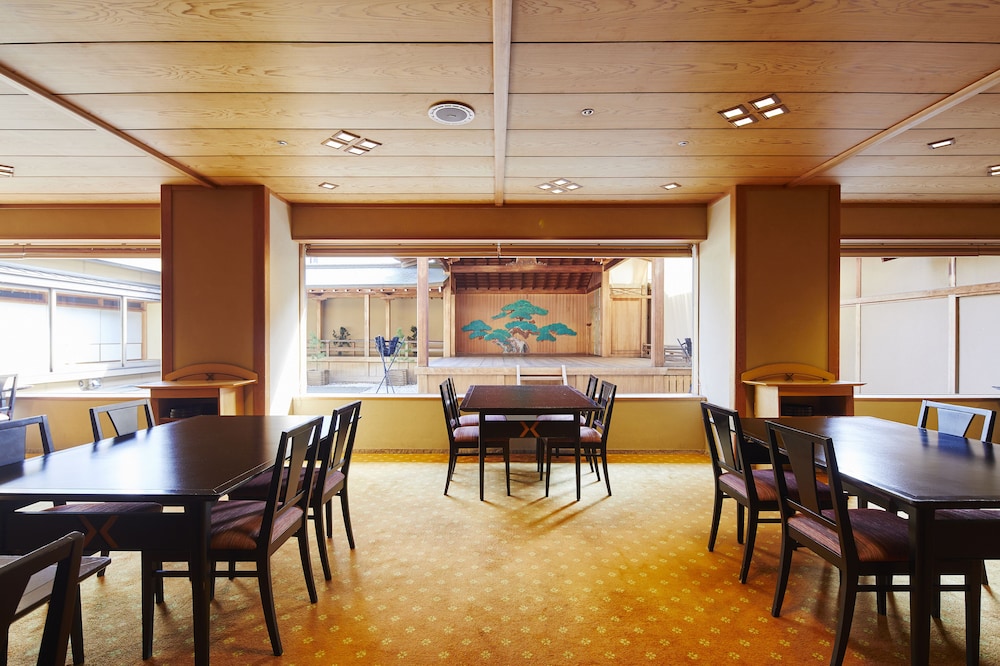 大和屋本店 松山