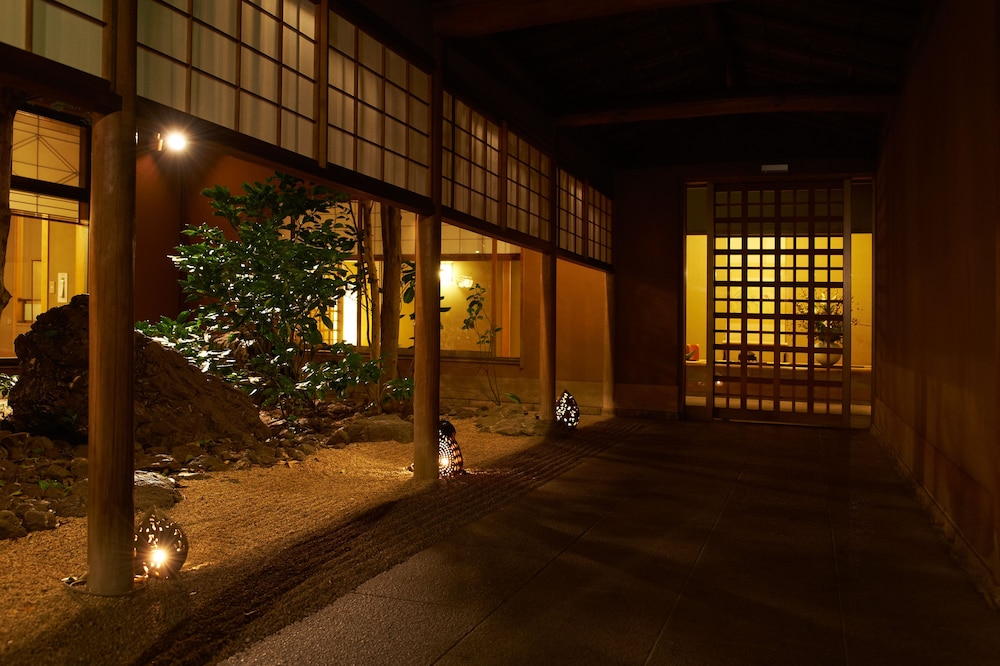 大和屋本店 松山