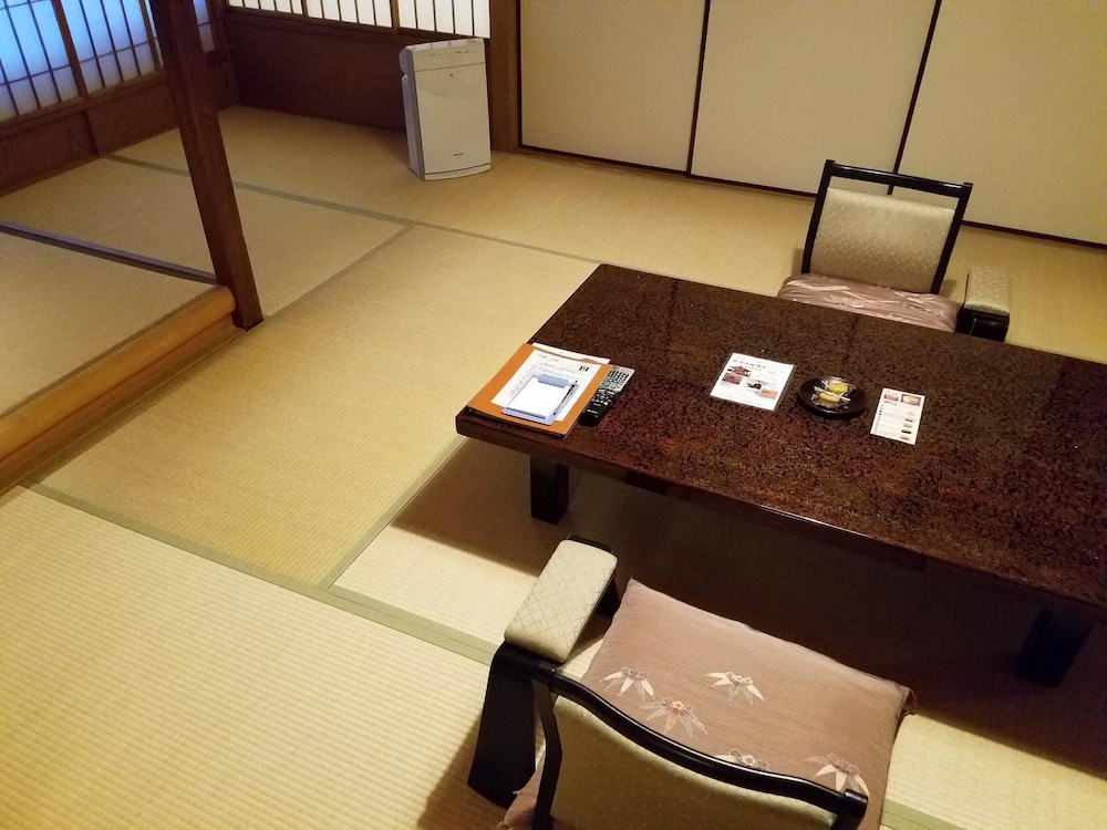 大和屋本店 松山