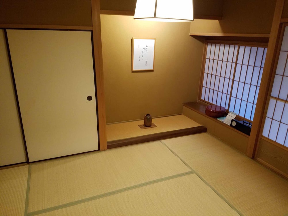 大和屋本店 松山