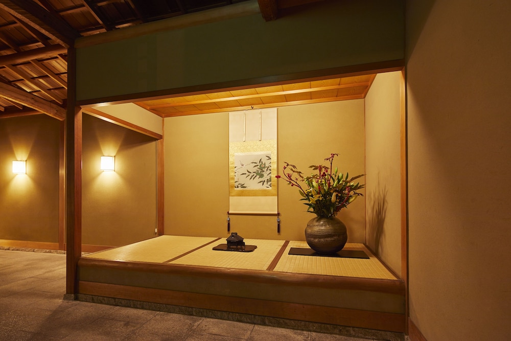 大和屋本店 松山