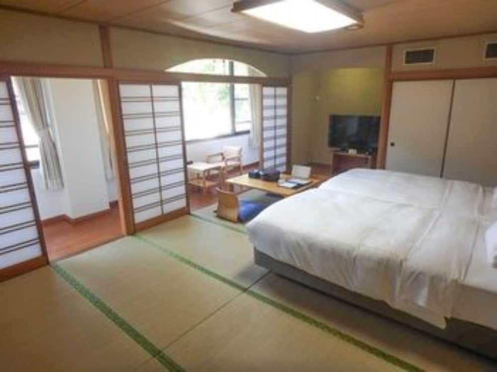 リブマックスリゾート奥道後 松山