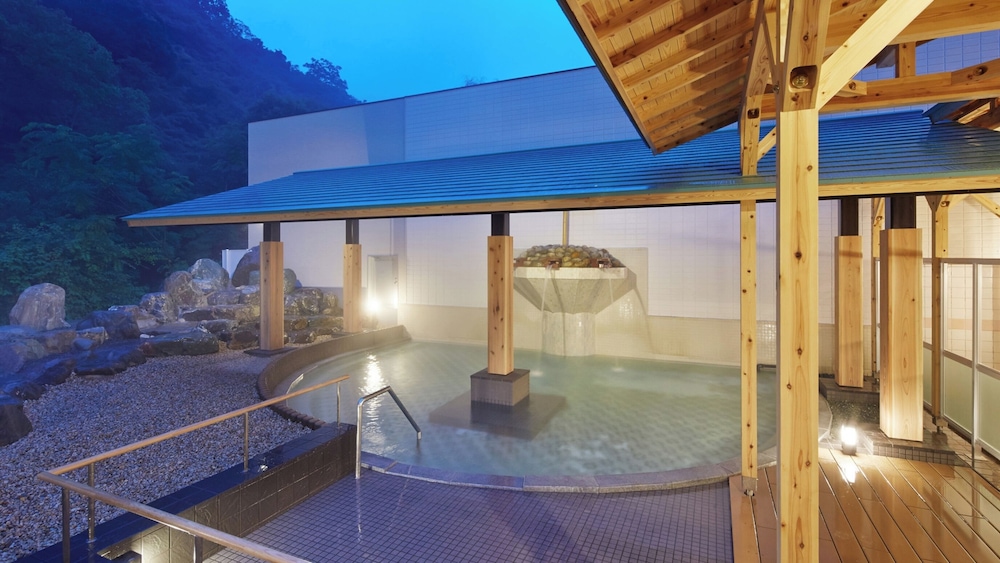 奥道後　壱湯の守 松山