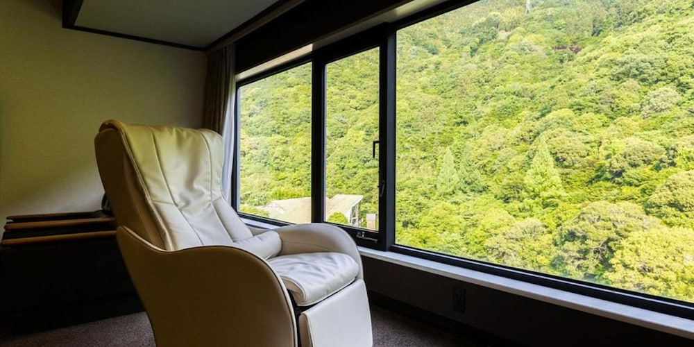 奥道後　壱湯の守 松山