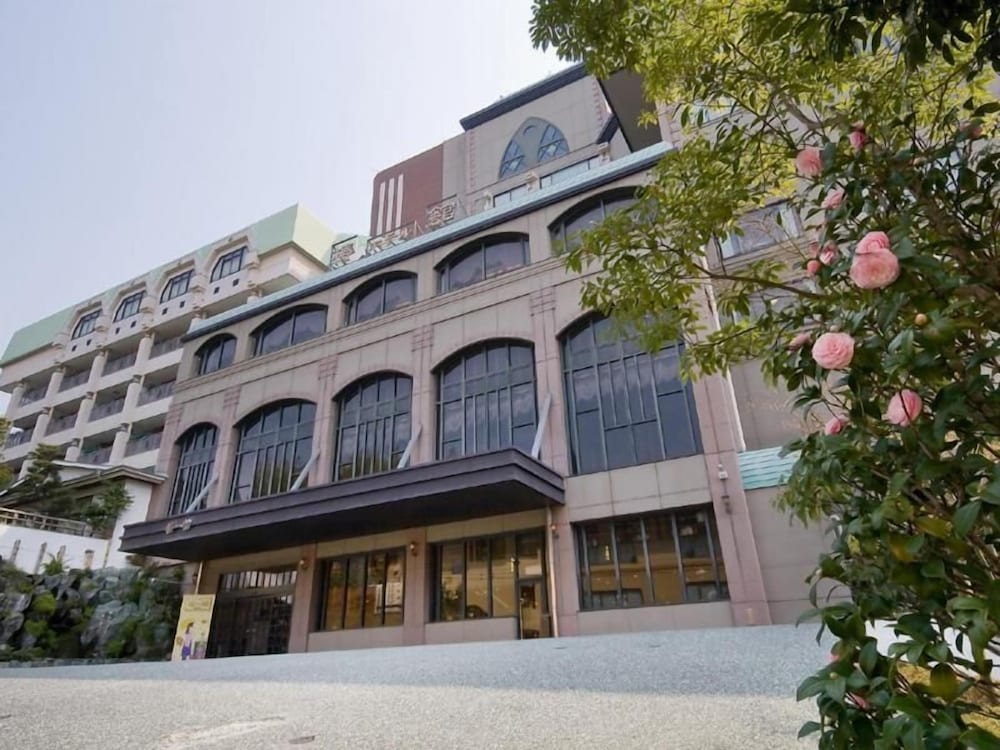 道後 温泉 ホテル 椿館 松山
