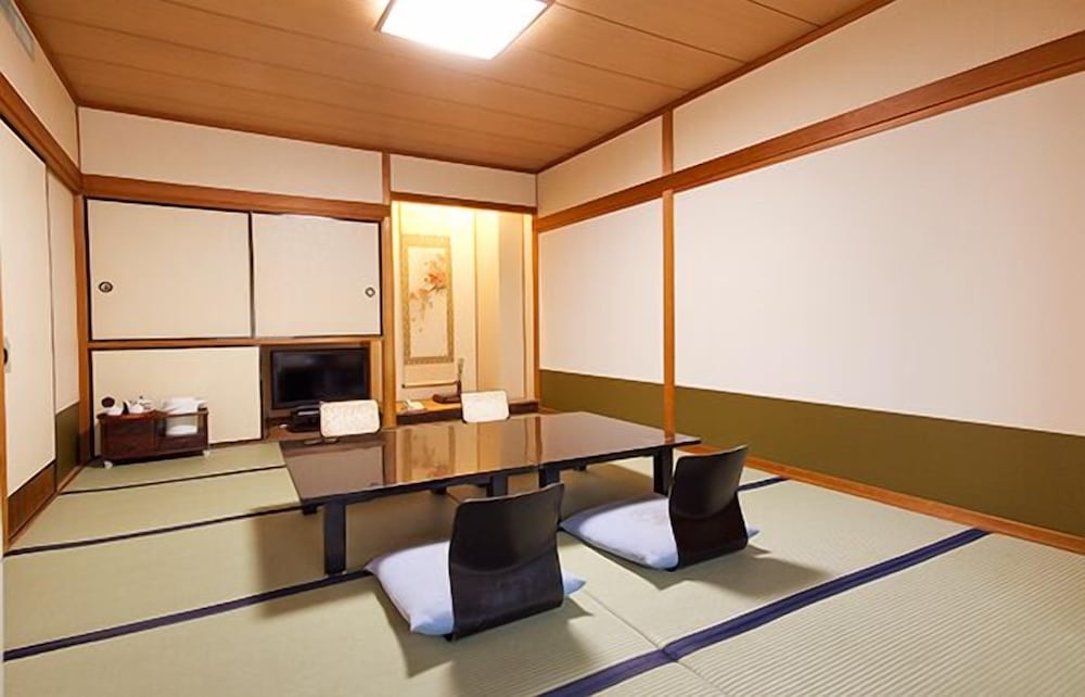 道後 温泉 ホテル 椿館 松山
