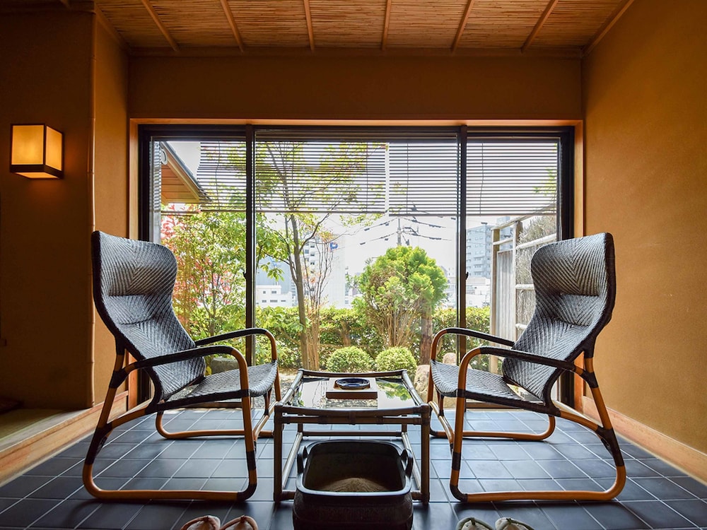 大和屋別荘 松山