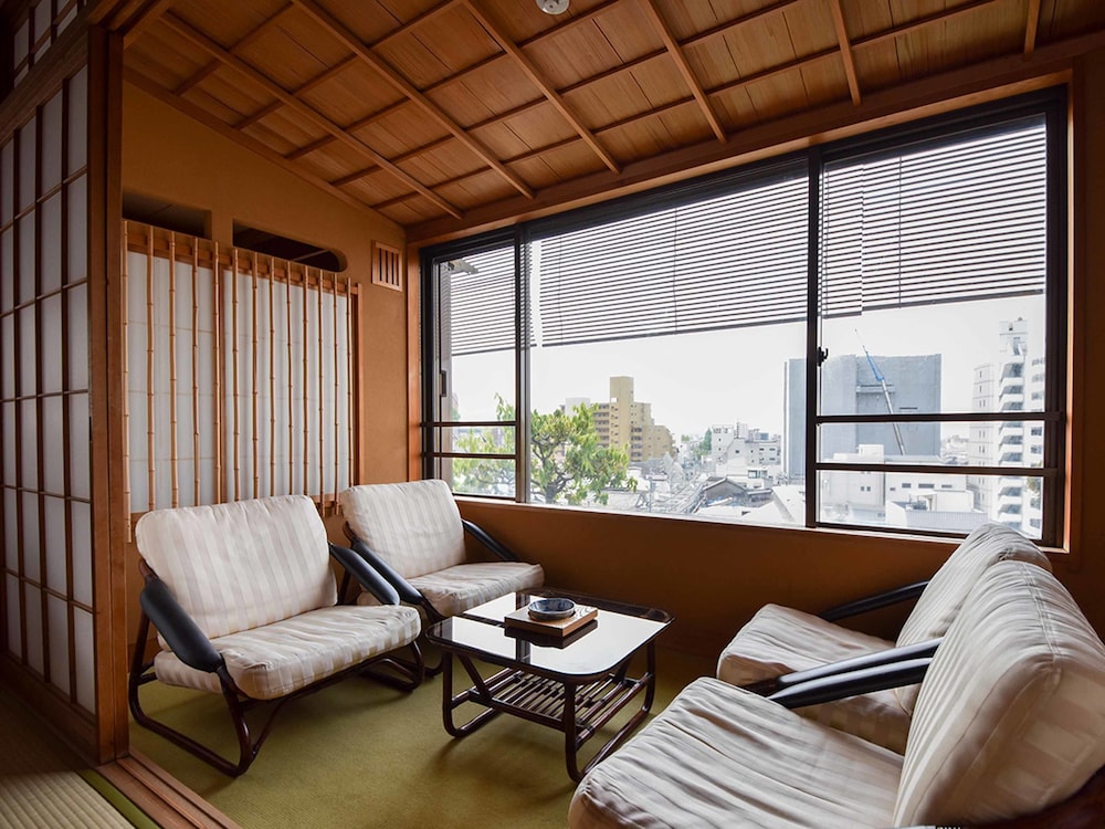 大和屋別荘 松山