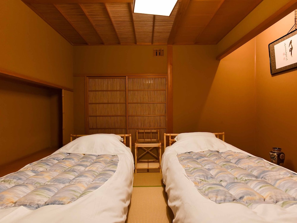 大和屋別荘 松山