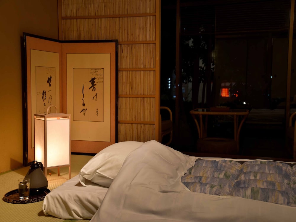 大和屋別荘 松山