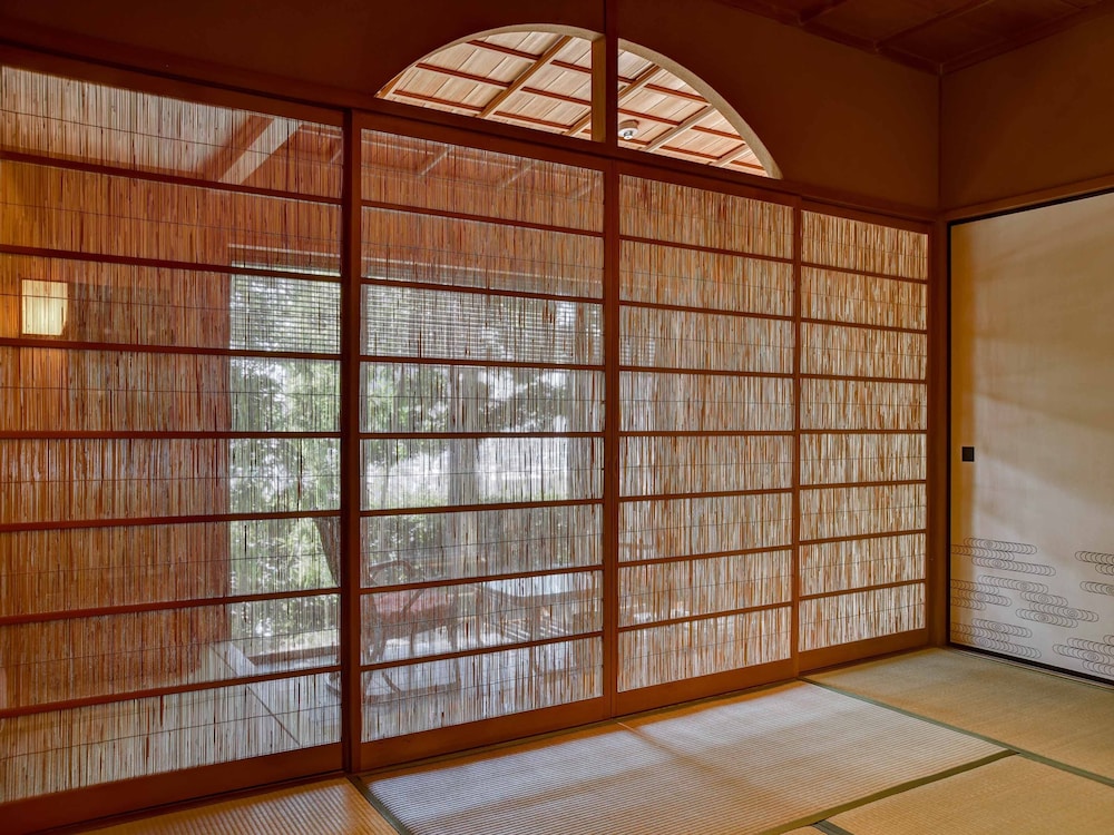 大和屋別荘 松山