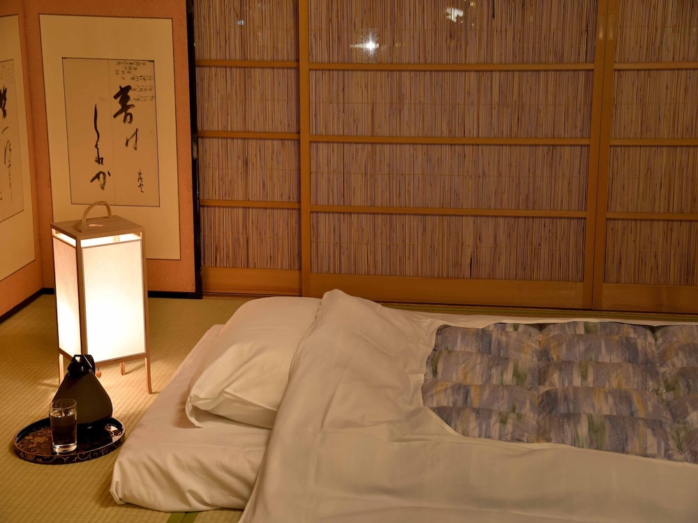 大和屋別荘 松山