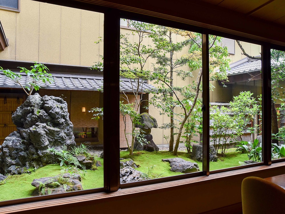 大和屋別荘 松山